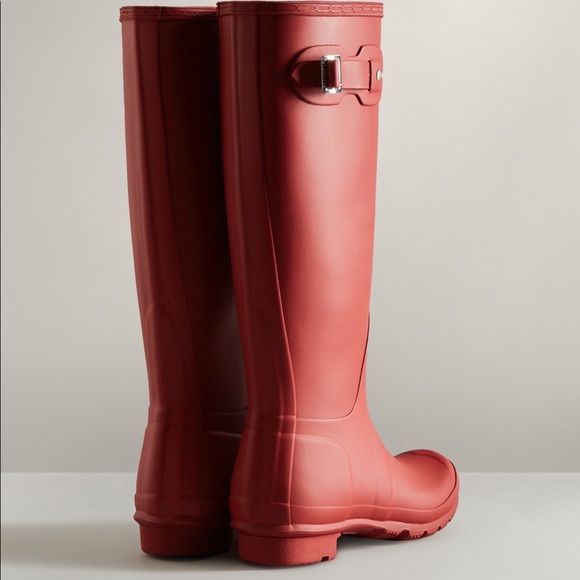 Hunter Women's Original Tall Boot - Military Red (Matte), 9 - Picture 2 of 5